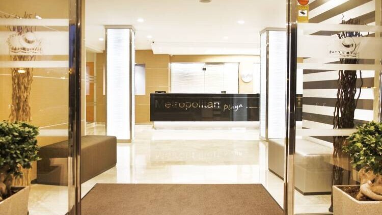 Metropolitan Playa Hotel